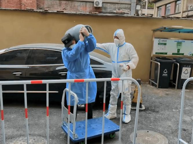 物业抗疫事迹：金融街、中铁建坚守一线，上海经理倒在岗位