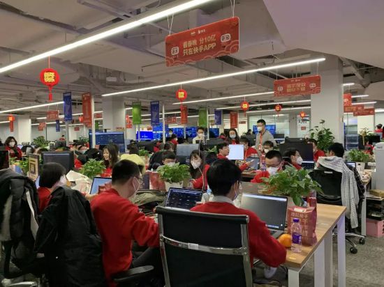 快手抗疫31天：他们都在与疫情赛跑