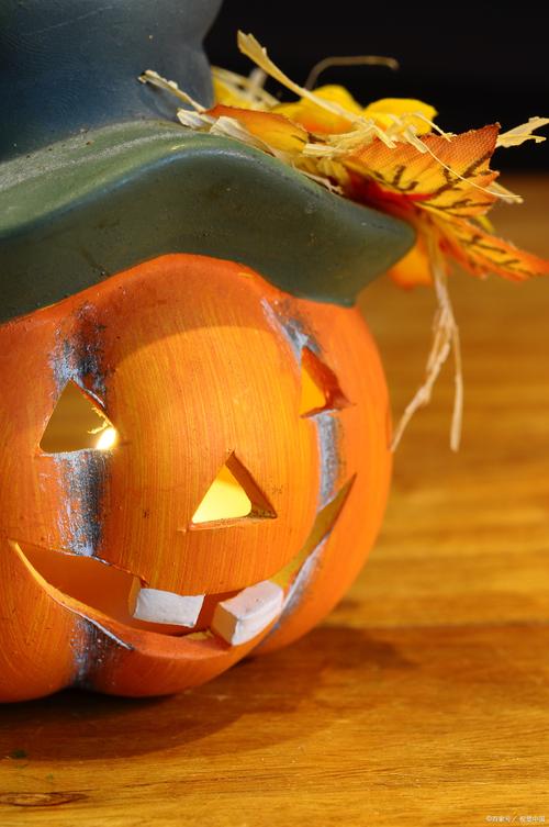 万圣节的来历：南瓜为何成标志物，习俗传说大揭秘